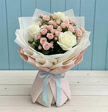 Букет цветов из:  Розы в Саввинской Слободе