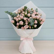 Букет цветов из:  Розы в Саввинской Слободе